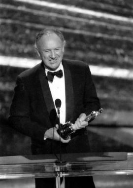 El esposo de Betsy Arakawa, Gene Hackman, recibió un Oscar en 1993 como Mejor Actor de Reparto en la película Unforgiven